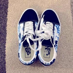 Woman’s Fashion Vans Tennis Shoes